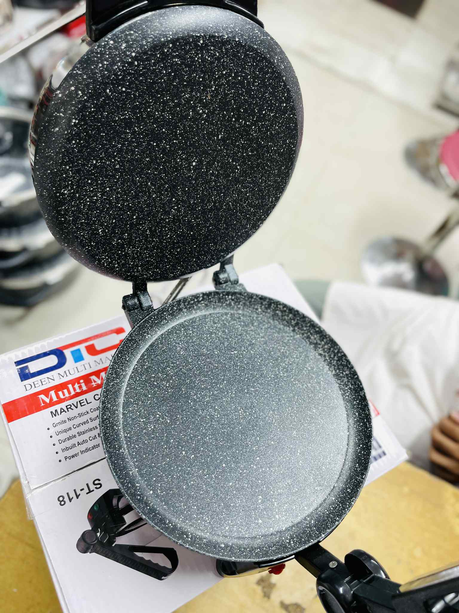 DTC Multifunctional Electric Robot Roti Maker - Image 2